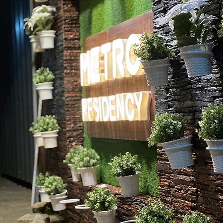 Metro Residency Hotel Kochi Екстериор снимка