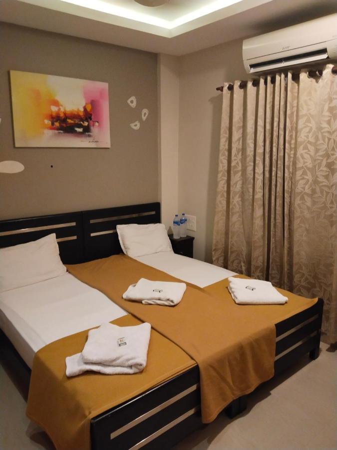 Metro Residency Hotel Kochi Екстериор снимка