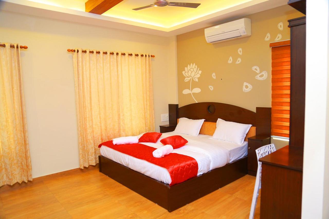 Metro Residency Hotel Kochi Екстериор снимка