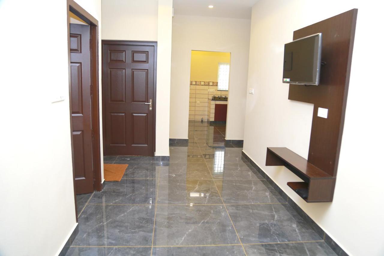 Metro Residency Hotel Kochi Екстериор снимка