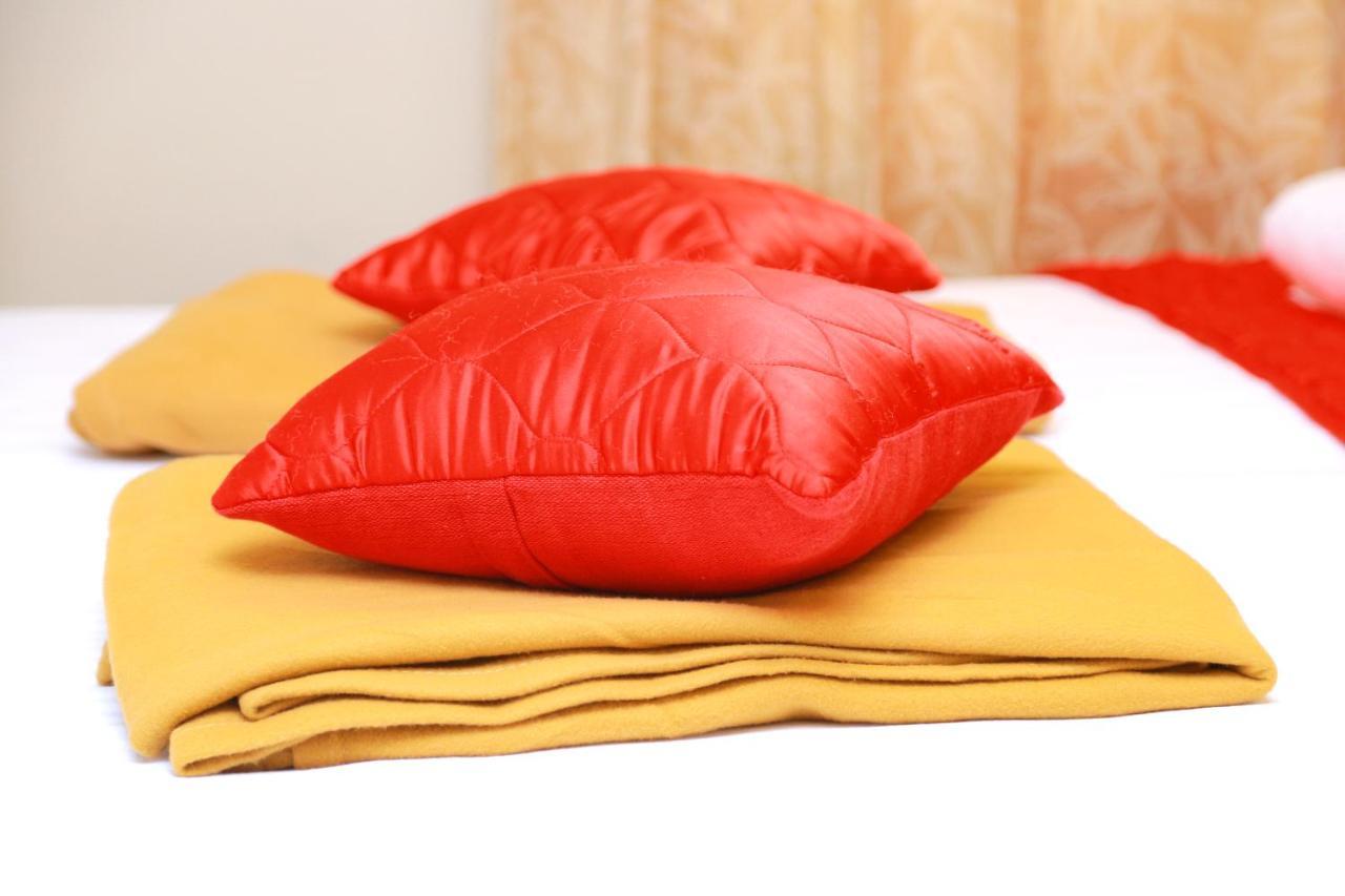 Metro Residency Hotel Kochi Екстериор снимка